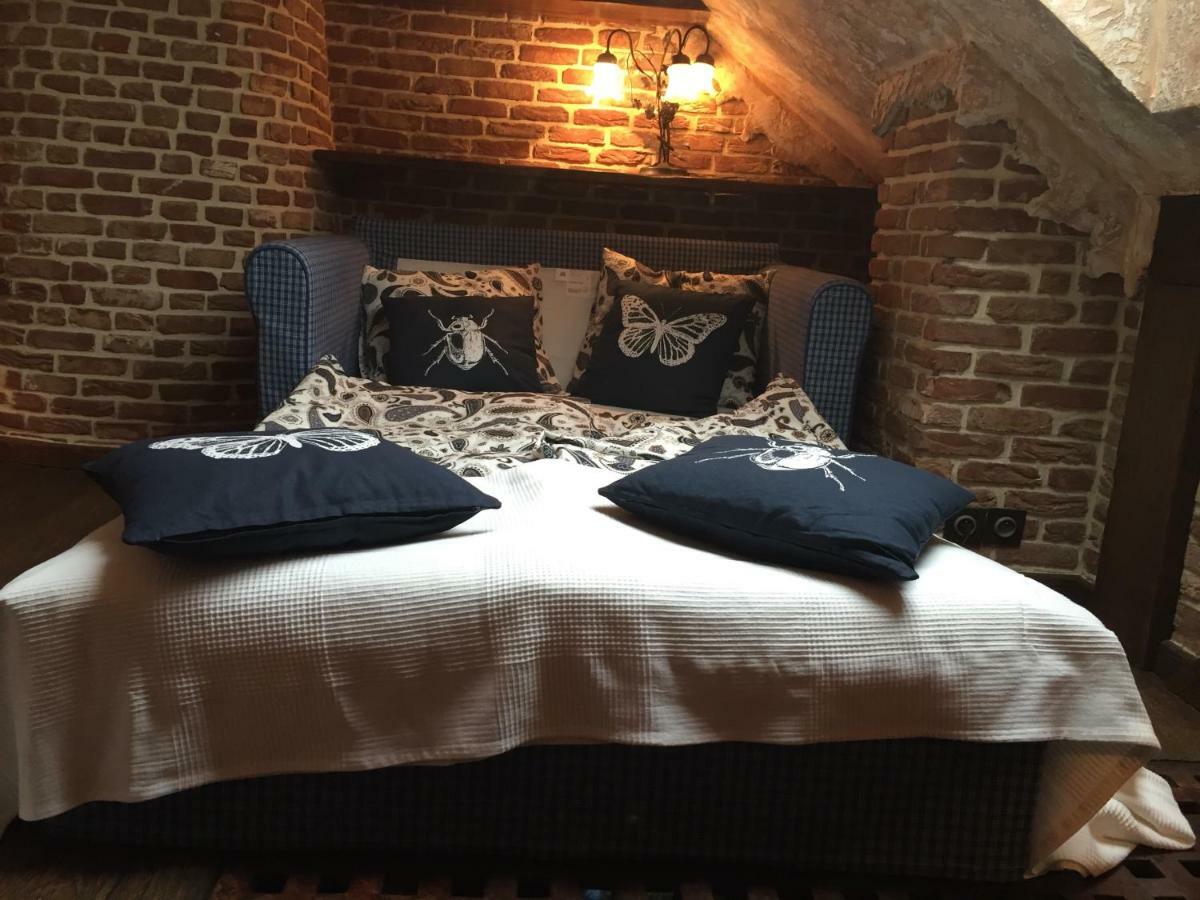 Butas Attic